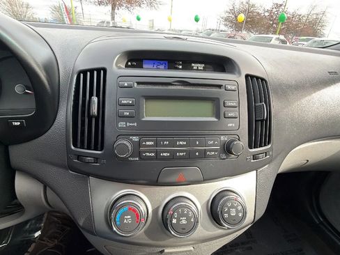 Used 2010 Hyundai Elantra GLS image 14