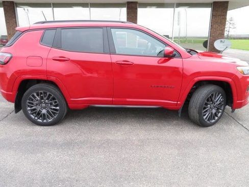 Used 2022 Jeep Compass Limited w/ (RED) Package AWD/4WD image 1