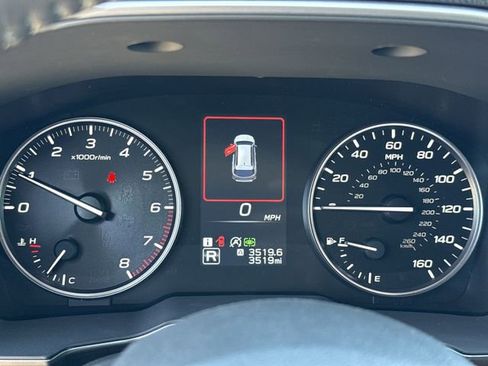 Used 2025 Subaru Outback Touring image 28