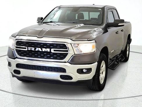 Used 2022 RAM 1500 Big Horn AWD/4WD image 3