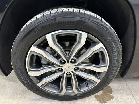 Certified 2020 GMC Terrain Denali w/ Denali Premium Package image 40