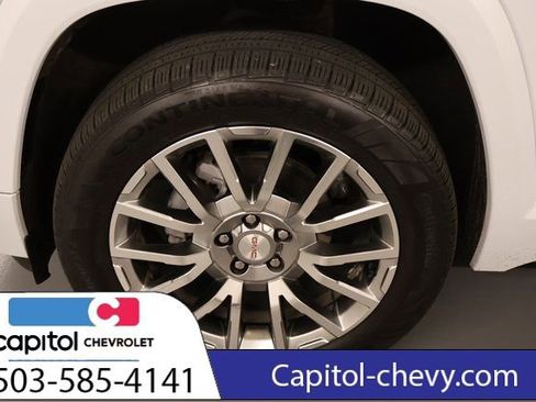 Used 2026 GMC Terrain Denali w/ LPO, Floor Liner Package AWD/4WD image 9