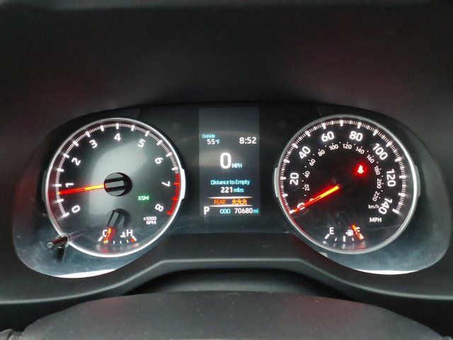 Used 2021 Toyota RAV4 XLE Premium AWD/4WD image 14