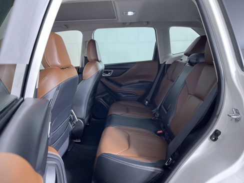 Used 2023 Subaru Forester Touring image 22