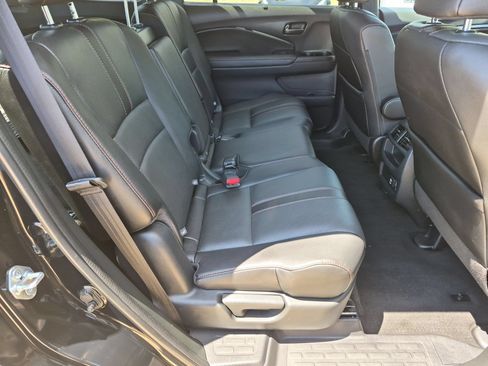Used 2023 Honda Passport TrailSport image 31