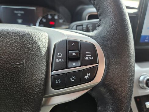 Used 2023 Ford Explorer XLT w/ Equipment Group 202A image 19