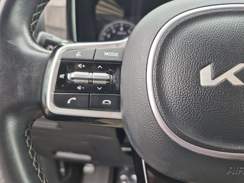 Used 2023 Kia Sorento S AWD/4WD image 19