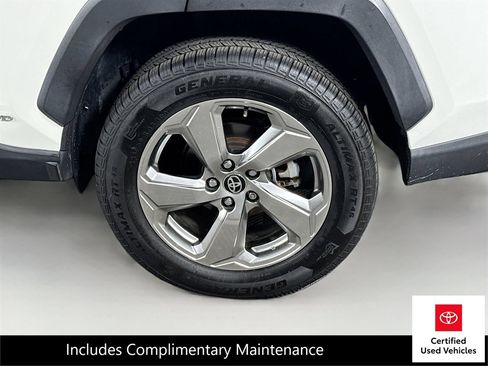 Certified 2020 Toyota RAV4 Limited AWD/4WD image 8