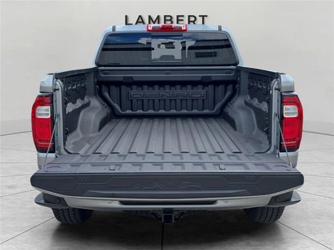 Used 2024 GMC Canyon Denali AWD/4WD image 13