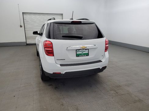 Used 2017 Chevrolet Equinox LT w/ Convenience Package image 6