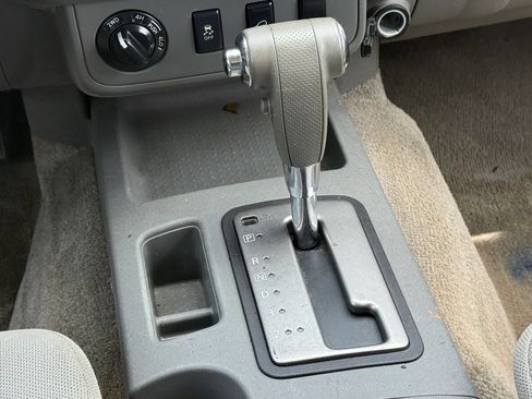 Used 2012 Nissan Frontier SV AWD/4WD image 26