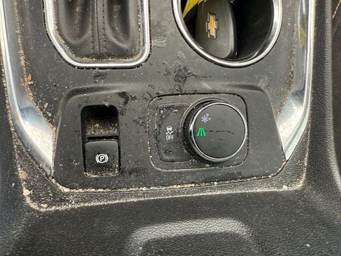 Used 2018 Chevrolet Traverse LS image 18