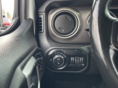 Used 2020 Jeep Gladiator Sport w/ Quick Order Package 24S image 31