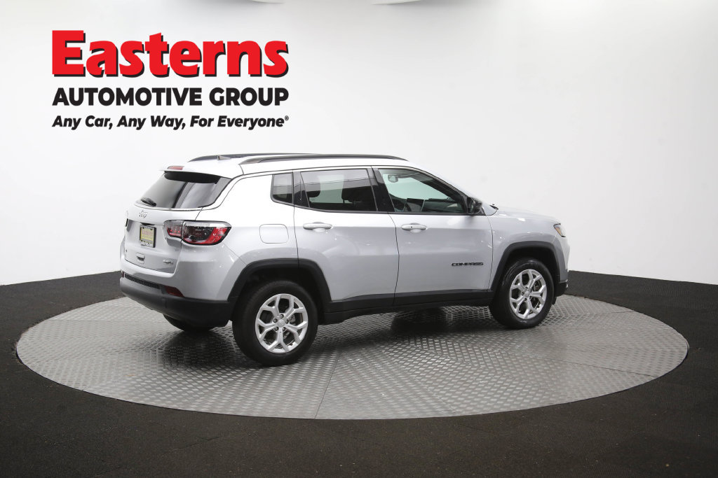 Used 2024 Jeep Compass Latitude AWD/4WD image 43