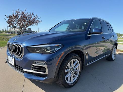 Used 2019 BMW X5 xDrive40i w/ Premium Package 2 image 4