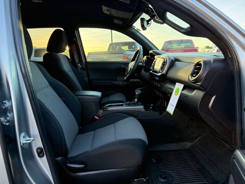 Used 2023 Toyota Tacoma TRD Sport w/ Advanced Technology Package image 31