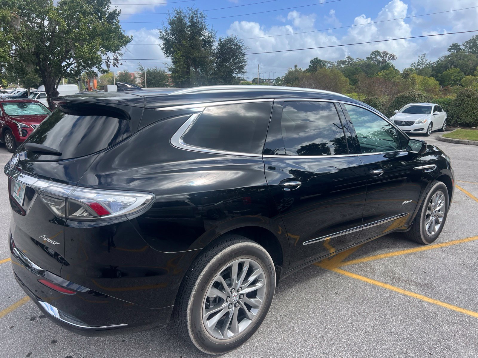 Used 2024 Buick Enclave Avenir w/ Avenir Technology Package FWD image 4