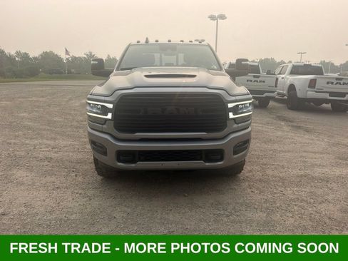 Used 2023 RAM 2500 Laramie AWD/4WD image 3