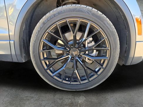 Used 2021 Volkswagen Tiguan SEL Premium R-Line image 38