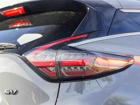 Used 2024 Nissan Murano SV w/ SV Midnight Edition Package image 18