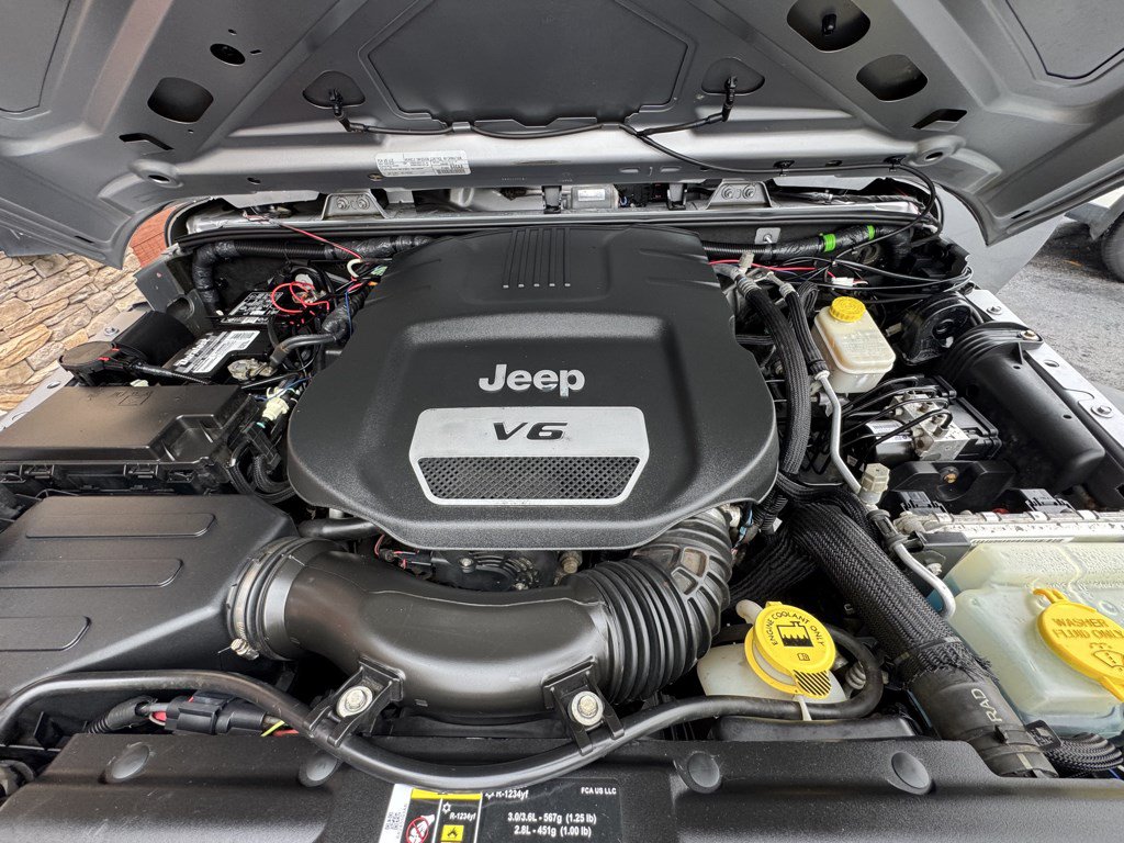 Used 2017 Jeep Wrangler Unlimited Sport w/ Quick Order Package 24S AWD/4WD image 15