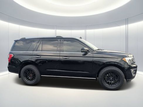 Used 2019 Ford Expedition Limited RWD image 3