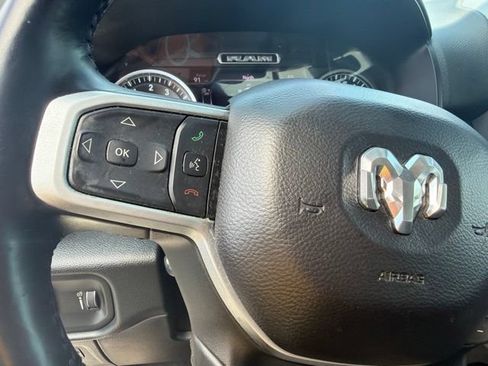 Used 2020 RAM 1500 Big Horn AWD/4WD image 16