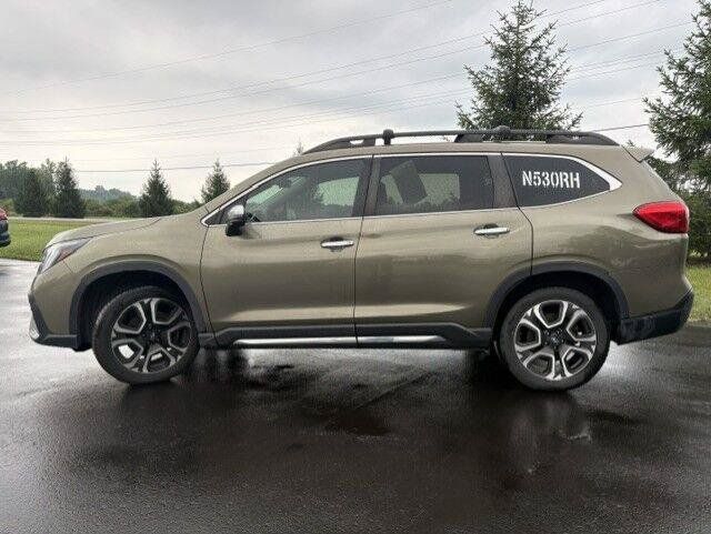 Used 2023 Subaru Ascent Touring AWD/4WD image 9