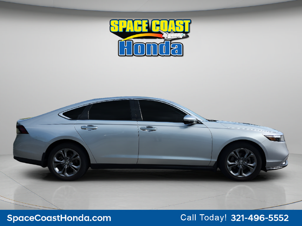 Used 2024 Honda Accord EX image 2