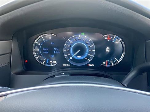 Used 2020 Cadillac Escalade Premium Luxury AWD/4WD image 15