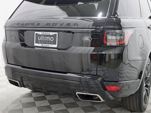 Used 2022 Land Rover Range Rover Sport HST image 12