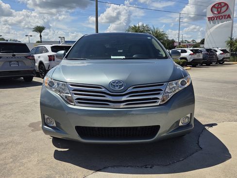 Used 2011 Toyota Venza AWD w/ Comfort Pkg image 2
