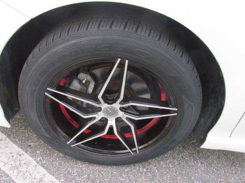 Used 2018 Toyota Camry SE image 69