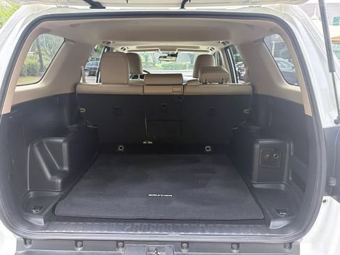 Used 2022 Toyota 4Runner SR5 Premium w/ Moonroof Package RWD image 20