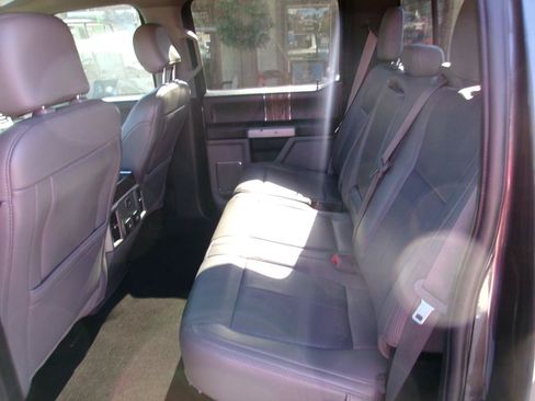Used 2019 Ford F150 Lariat RWD image 13