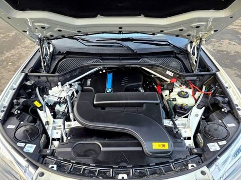 Used 2017 BMW X5 xDrive40e image 37