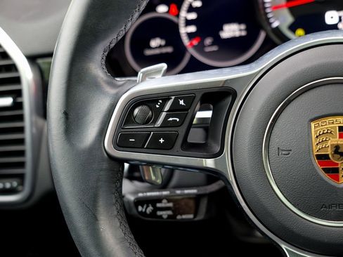 Used 2023 Porsche Cayenne Platinum Edition AWD/4WD image 47