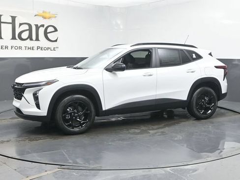 New 2026 Chevrolet Trax LT w/ Driver Confidence Package FWD image 10