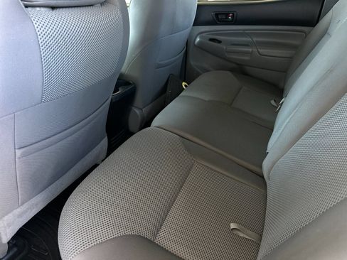 Used 2013 Toyota Tacoma 4x4 Double Cab w/ TRD Off-Road Pkg image 11