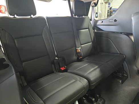 Used 2023 Chevrolet Tahoe Premier w/ Advanced Technology Package image 12