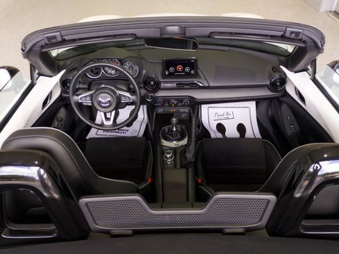 Used 2022 MAZDA MX-5 Miata Club w/ Brembo/BBS Recaro Package image 47