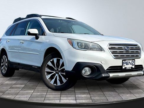 Used 2016 Subaru Outback 2.5i Limited AWD/4WD image 3
