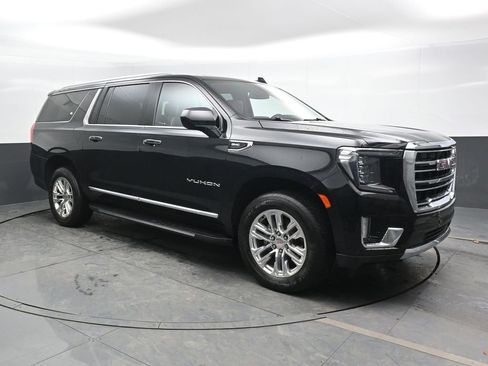 Used 2023 GMC Yukon XL SLT AWD/4WD image 5