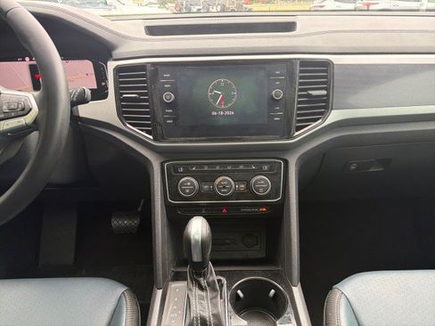 Used 2021 Volkswagen Atlas Cross Sport SEL AWD/4WD image 17