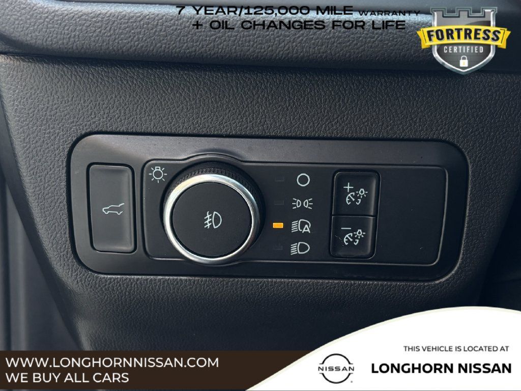 Used 2025 Ford Escape ST-Line Select AWD/4WD image 13