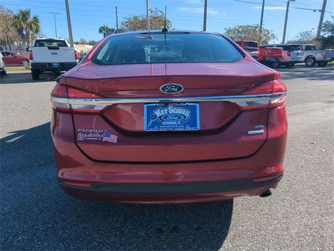 Used 2018 Ford Fusion SE w/ Fusion SE Technology Package image 6