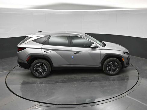 New 2026 Hyundai Tucson Blue SE AWD/4WD image 32