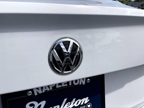 Used 2021 Volkswagen Jetta SE FWD image 9