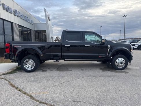New 2026 Ford F450 Platinum w/ Platinum Plus Package image 2