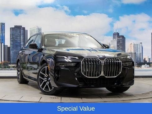 Used 2025 BMW 750e xDrive w/ Premium Package AWD/4WD image 1